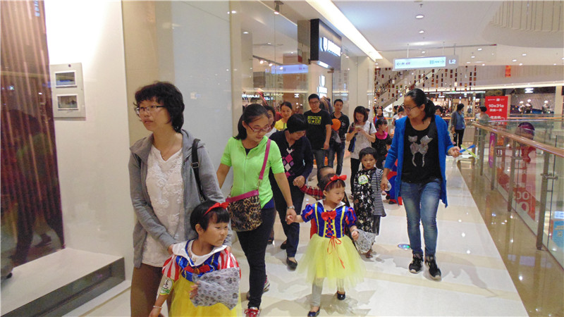 BBunion国际早教泉州中骏中心活动花絮:快乐魔法精灵之万圣节狂欢派对 BBunion国际早教泉州中骏中心活动花絮:快乐魔法精灵之万圣节狂欢派对